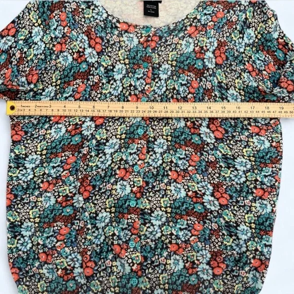 Lord & Taylor 100% Cotton Ditsy Floral Cardigan Large
3/4 Sleeve Cottagecore - Picture 8 of 8